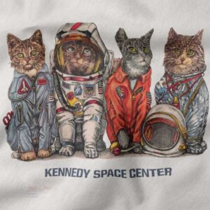 Funny astronaut cat t-shirt for space and pop culture fans