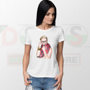 Miley Cyrus Hot Smile Graphic Tee – Pop Star Streetwear Vibe